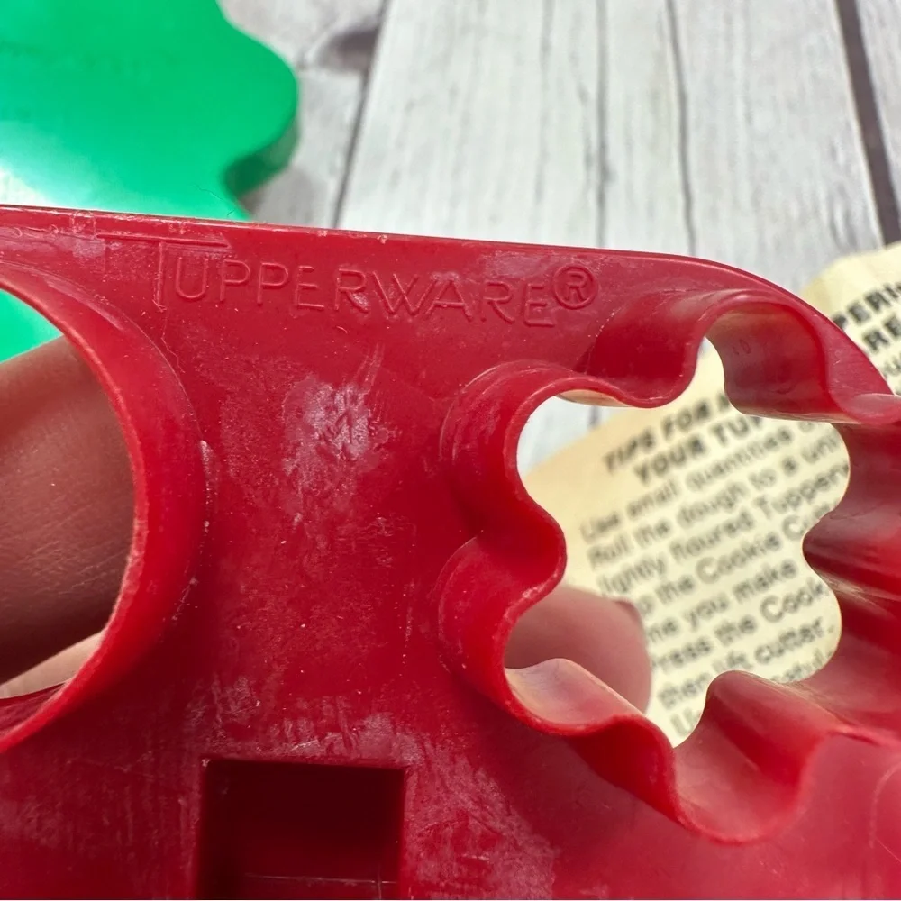 Vintage tupperware Cookie Cutters christmas st. patricks day hosting retro